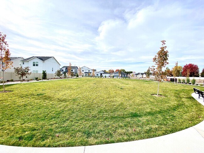 Building Photo - 4 Bedroom 2 Bath Single Level in Meridian Eagle & Ustick available 06/22/26