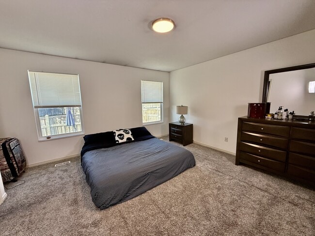 Building Photo - 8633 Chase Cir