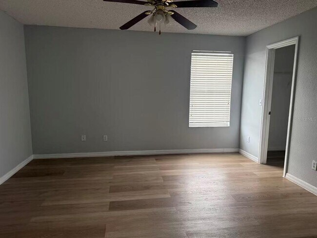 Building Photo - 842 Horseshoe Falls Dr