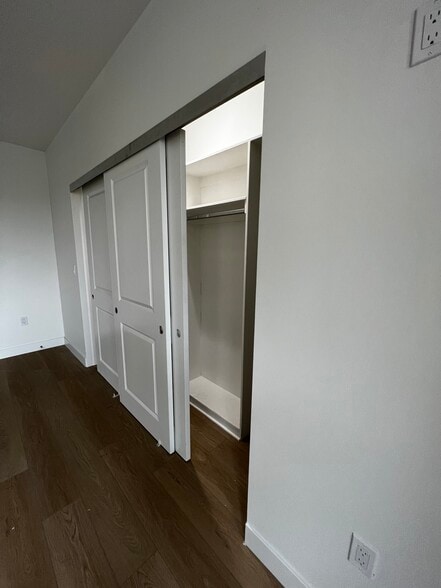 Building Photo - 3672 W Imperial Hwy