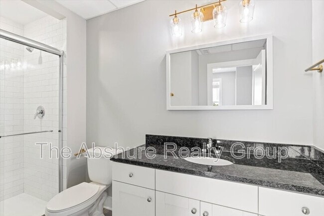 Building Photo - 145 S Main St