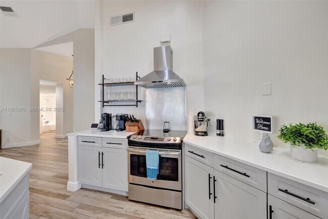 Building Photo - 396 Bedford Ave