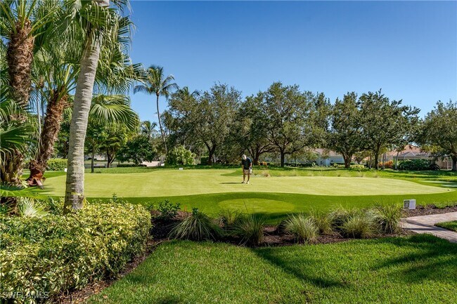 Building Photo - 4949 Kingston Way