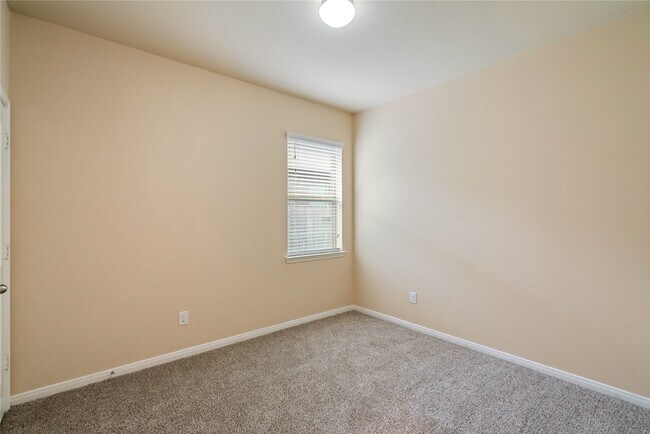 Building Photo - 8934 Finnery Dr
