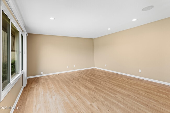 Building Photo - 4869 N Granite Reef Rd