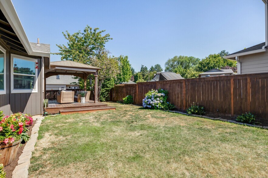 Building Photo - 13570 SW Feiring Ln
