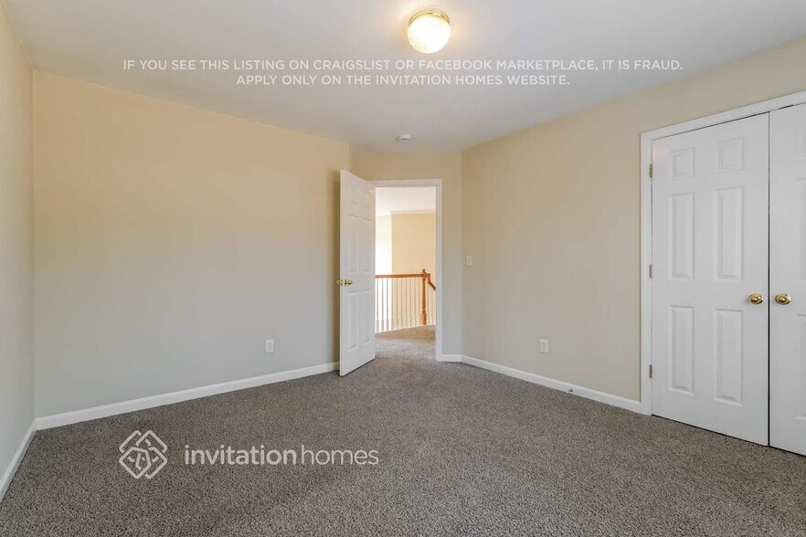 Building Photo - 1565 Woodpoint Way