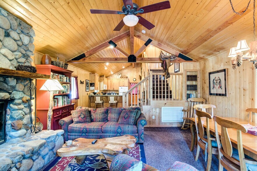 Building Photo - 2580 Yosemite Pines Ln