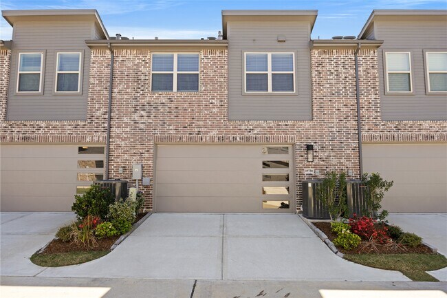 Building Photo - 19730 Curved Steel Dr