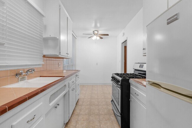 Interior Photo - 3312 E 2nd Street