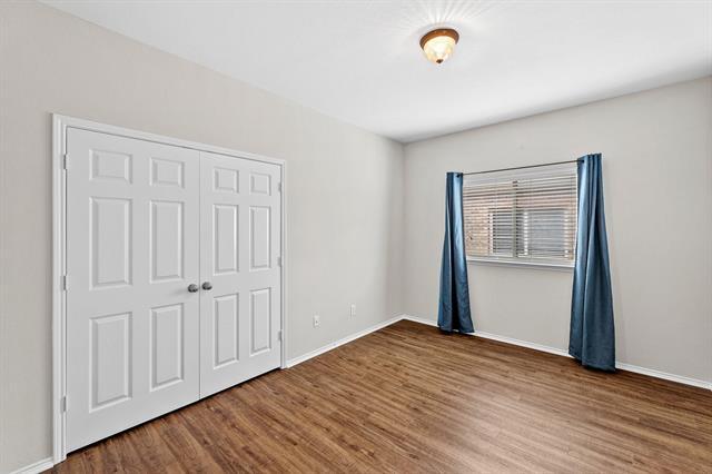 Building Photo - 5812 Pebble Ridge Dr