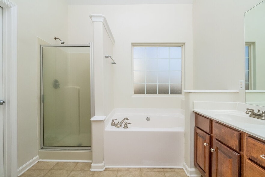 Building Photo - 4029 Kristen St