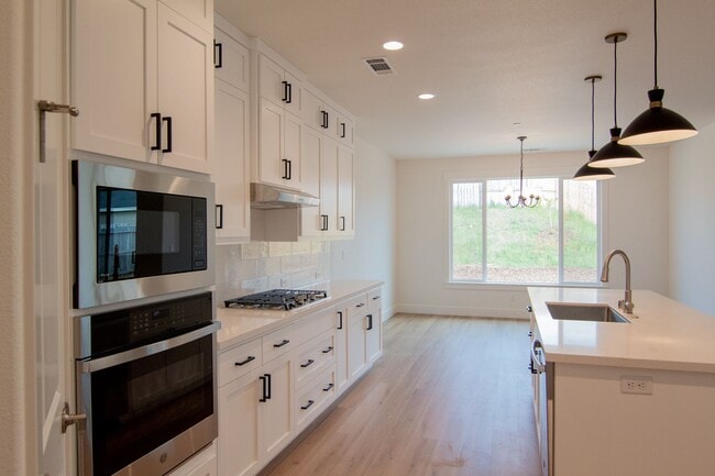Building Photo - 3677 Nadal Dr