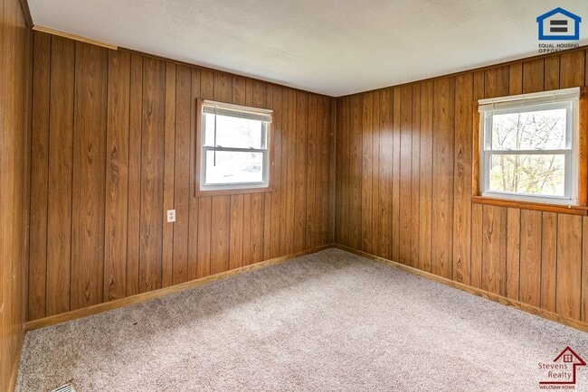 Building Photo - 1211 Dale Way