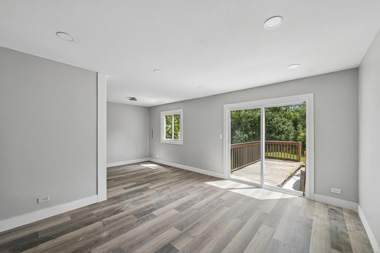 Building Photo - 1130 Sandpiper Ct