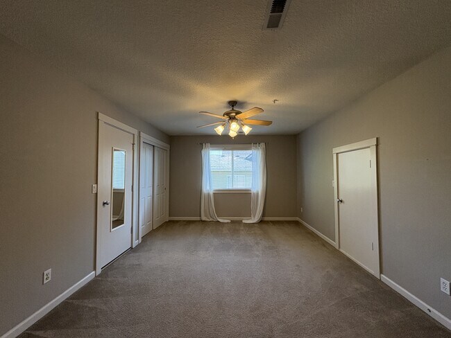 Building Photo - 10630 SW Kable St