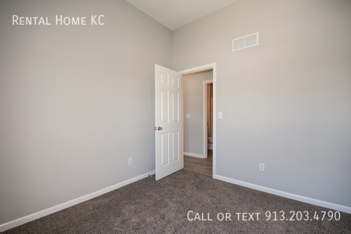 Building Photo - 23815 W 126th Terrace