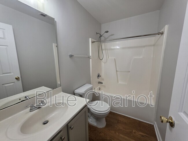 Building Photo - 1206 Granby St