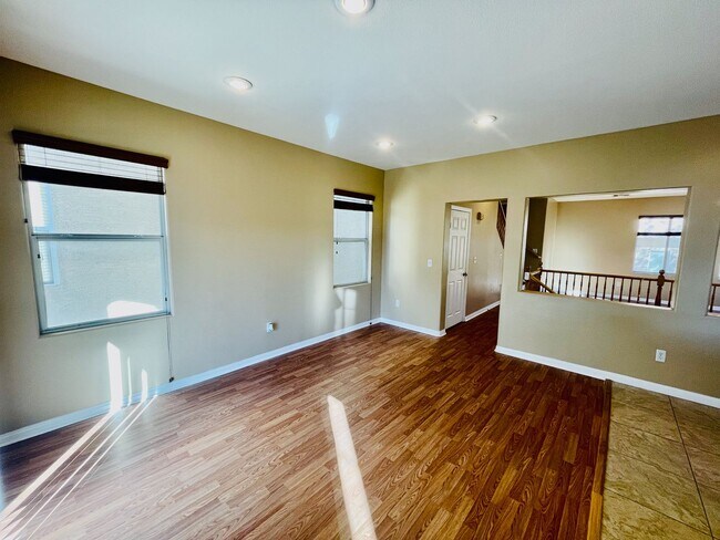 Building Photo - Open Design Plan 3 Bd + Office, 3 bth, New Floors, New paint!