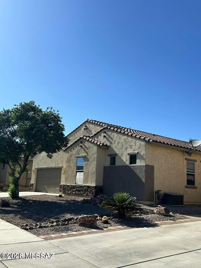 Building Photo - 5896 W Yuma Mine Cir