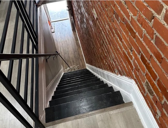 Building Photo - 417 N Salford St