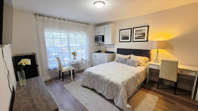 Building Photo - 8414 N River Dune St