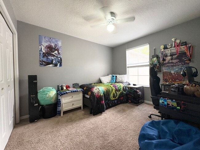 Building Photo - Fantastic 3 BR Townhome in Gated Winter Springs community with Pool and great schools