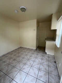 Building Photo - 112 S Eucalyptus Ave