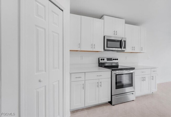 Building Photo - 2224 NW 23rd Terrace