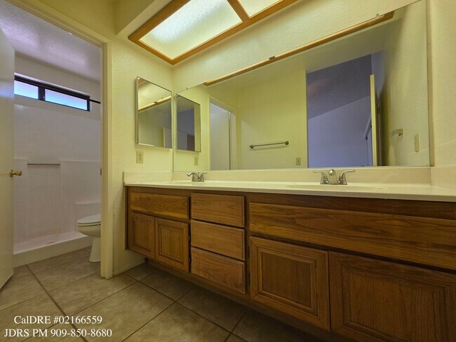 Building Photo - Moreno Valley 4 Bedroom Home