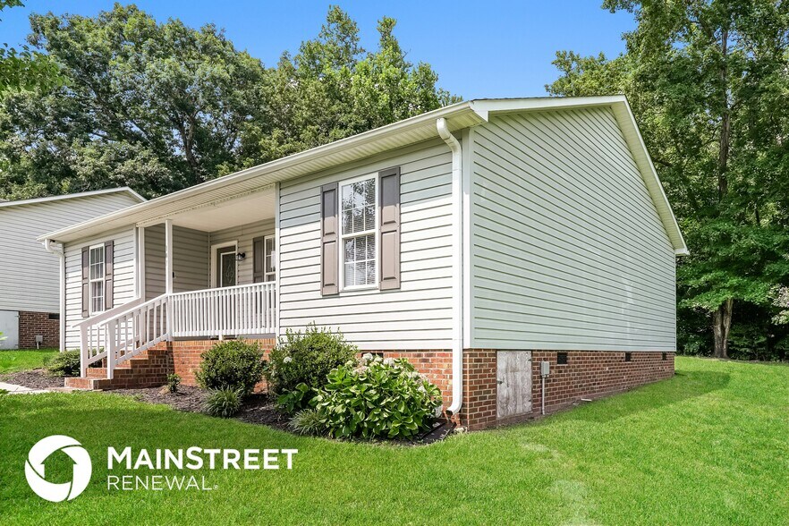 Building Photo - 107 Layton Way