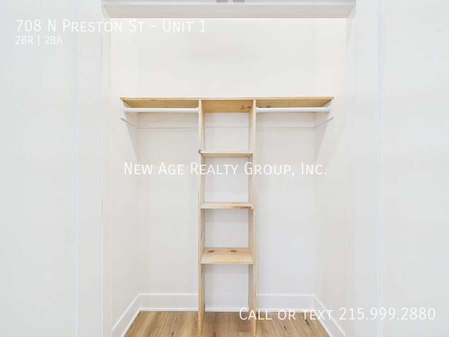 Building Photo - 708 N Preston St