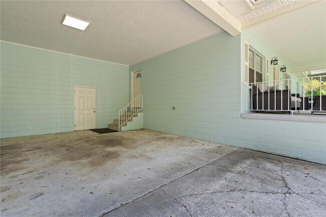 Building Photo - 121 NW 29th St