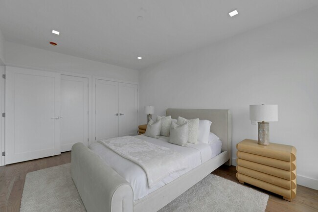 Building Photo - 8404 4th Ave