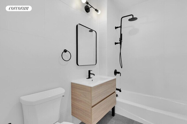 Building Photo - 202 N 10th St