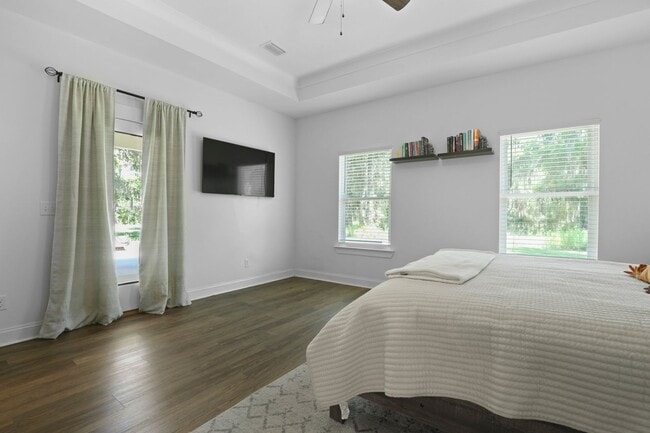Building Photo - 3 Bedrooms, 2.5 Baths, and Endless Coastal Charm in Townsend, GA