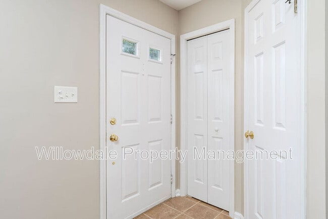 Building Photo - 4614 Pine Trace Dr