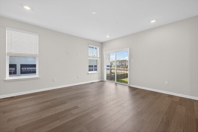 Building Photo - 462 Herringbone Wy