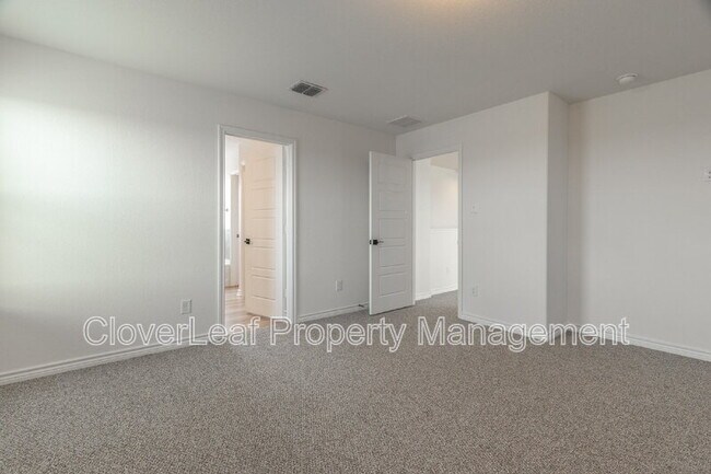 Building Photo - 11748 Red Pheasant