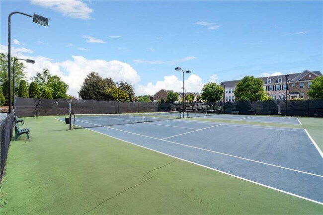 Building Photo - 6440 Century Park Pl SE