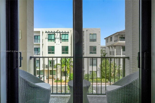 Building Photo - 4740 NW 84th Ct
