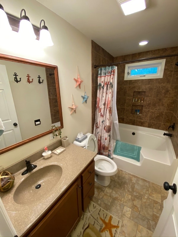 Building Photo - 2094 Fieldcrest Dr