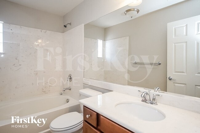Building Photo - 9951 Mills Reef Ct
