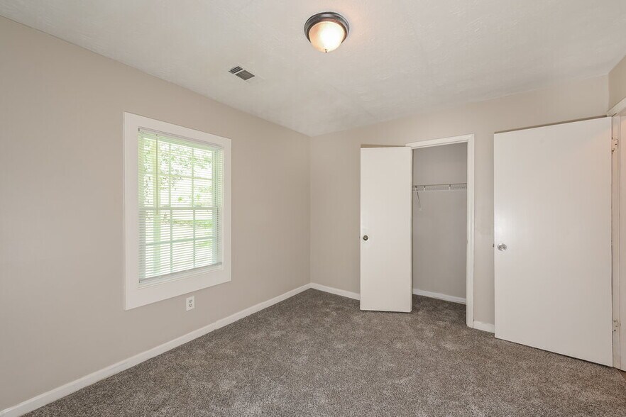 Building Photo - 8756 Ansley Way