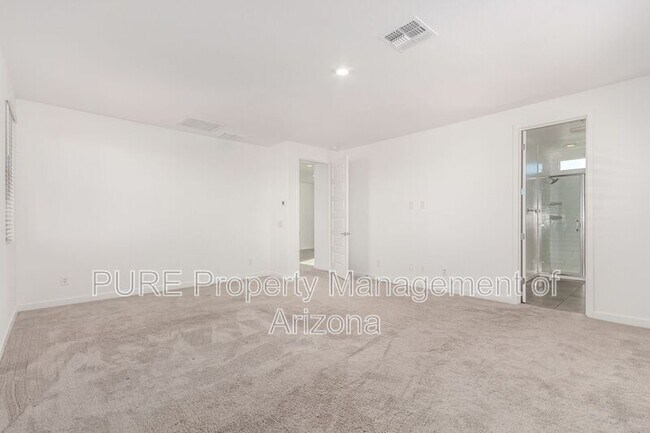 Building Photo - 9206 W Roma Ave