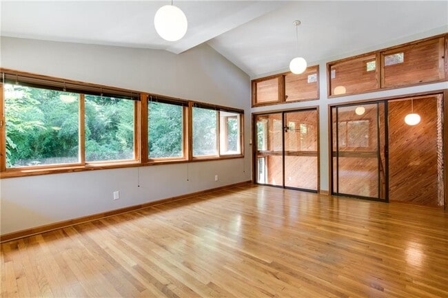 Building Photo - 1863 Merrimac Ct NE