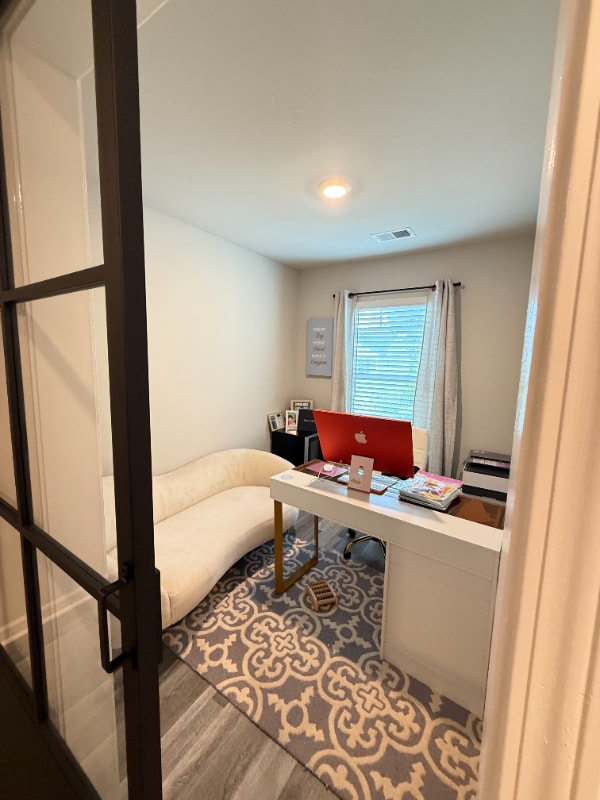 Building Photo - 000 H Ct