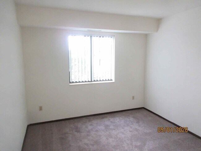 Building Photo - N111W15780-W15780 Vienna Ct