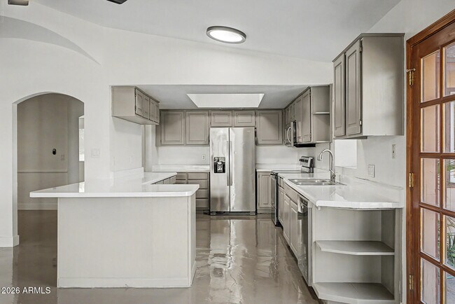 Building Photo - 16223 N 40th Pl
