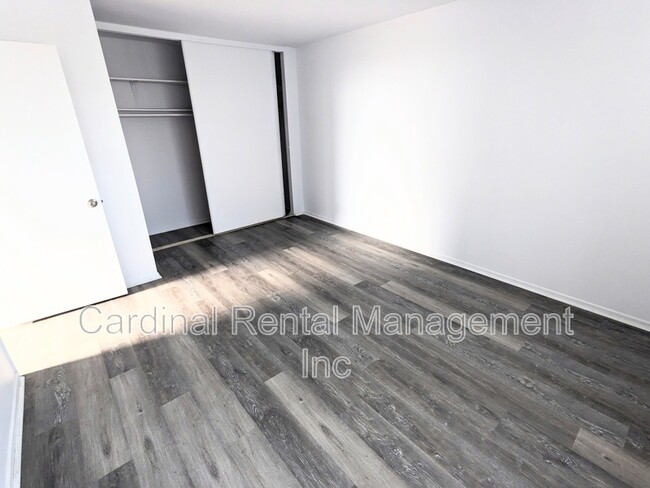 Building Photo - 917 Cabrillo Dr